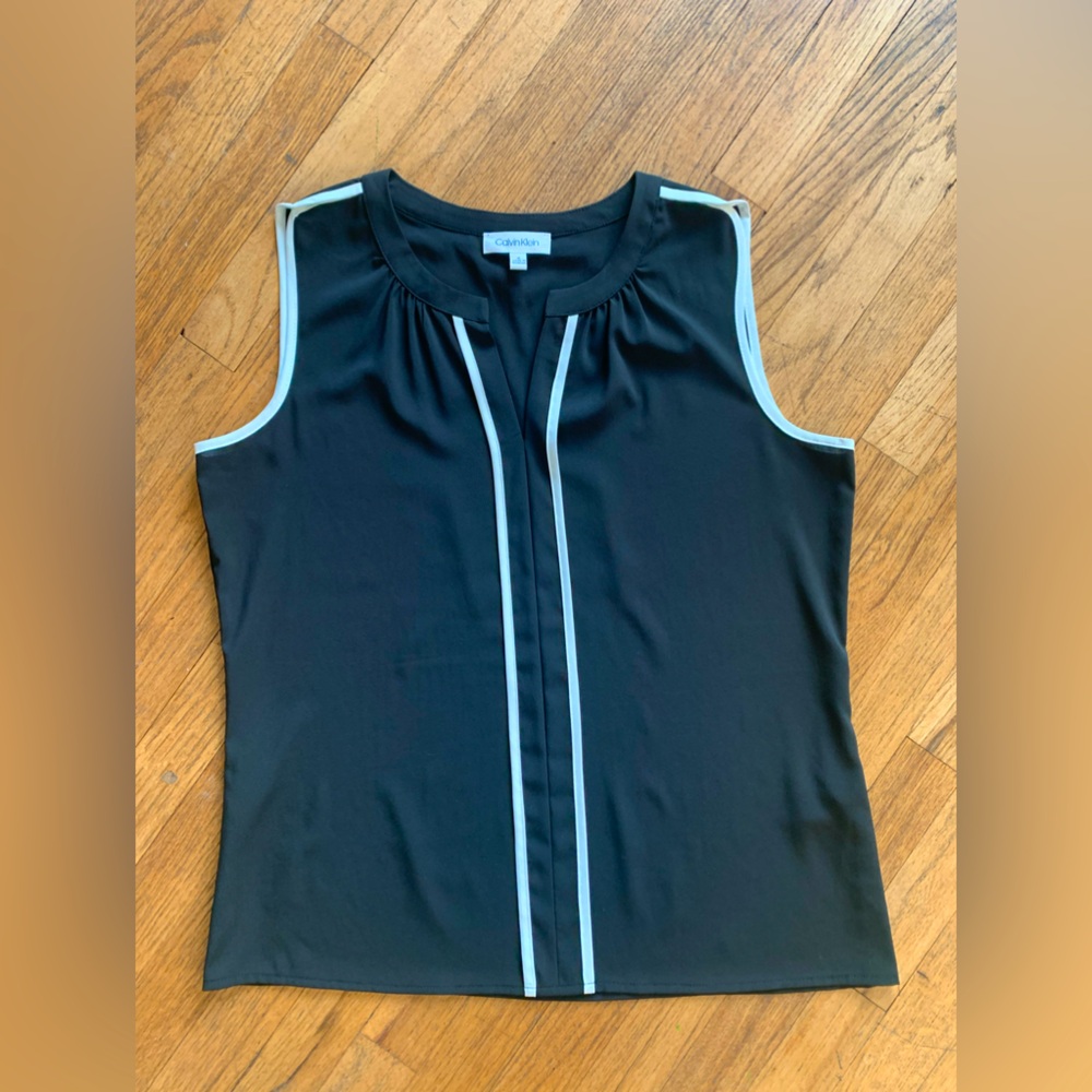 Elegant Calvin Klein black and white blouse, size S